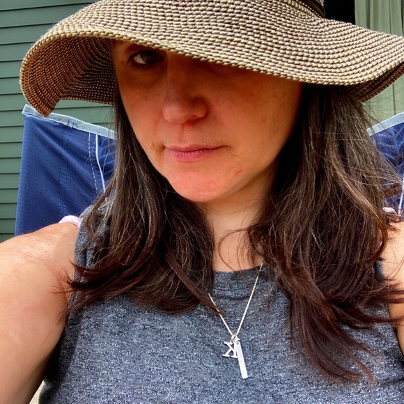 Meet your Posher, Katy - Picture 1 of 1